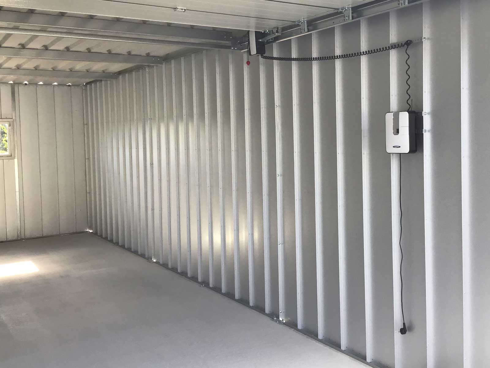 Abdichtung von Garagen. Garage Innenansicht