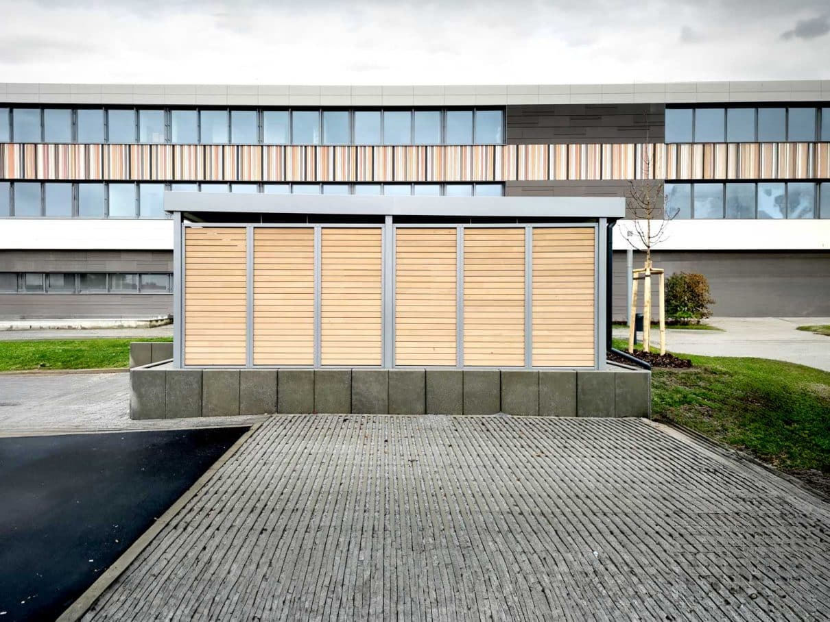 Einhausung für Müllcontainer