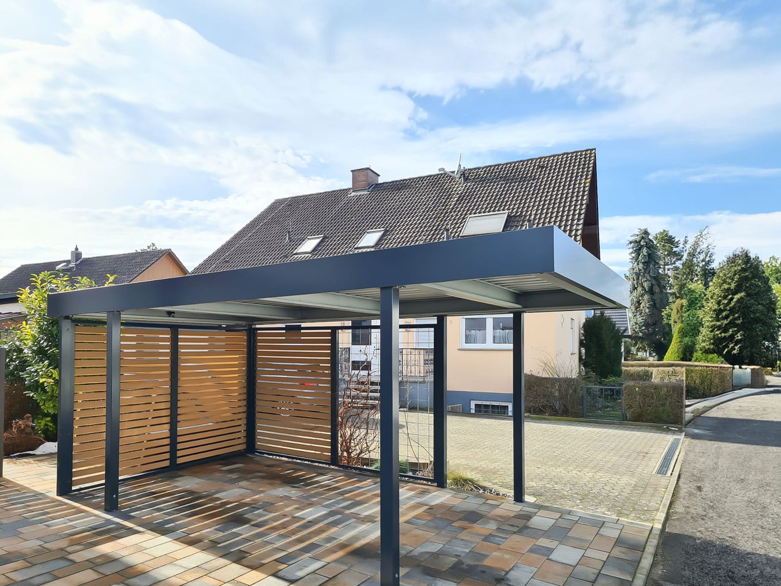 Einzelcarports sind die perfekte Lösung für Einfamilienhäuser und kleinere Wohneinheiten