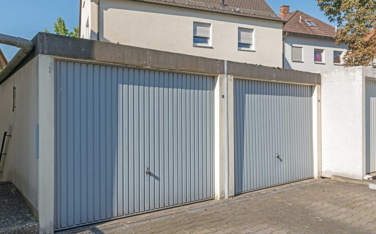 Garagendach einer Betongarage vorher