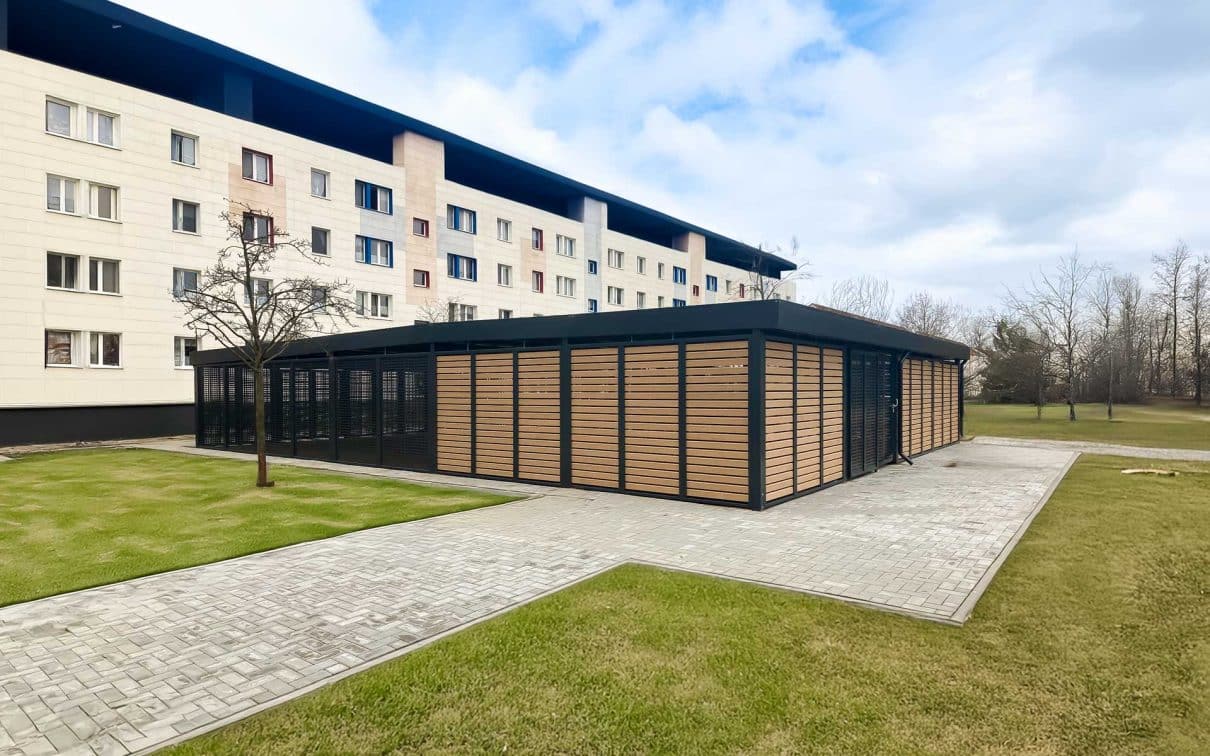 Fahrradparkhaus "compact" mit verschiedenen Sichtschutzelementen